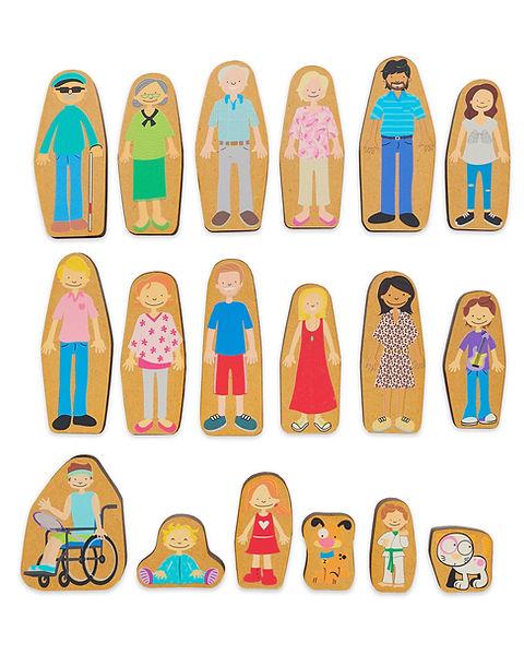 Familia figuras de madera 